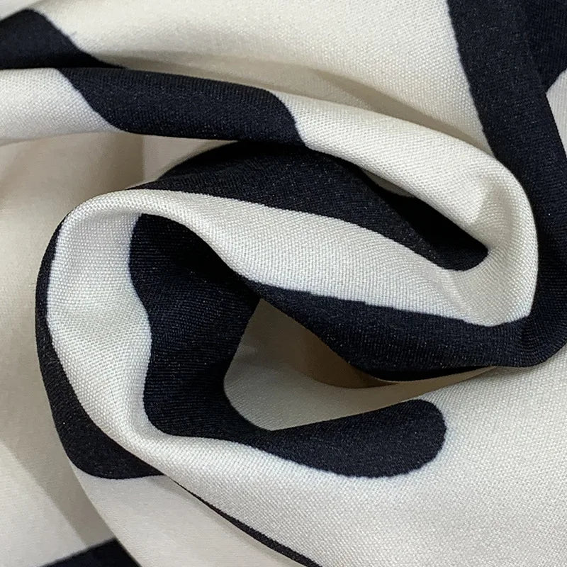 Macacão Zara – Sofisticação da Moda Europeia em Estampa Exclusiva