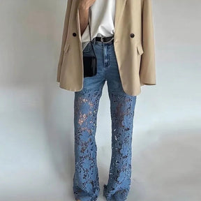 Calça Jeans Bethania™ em Denim Moderno com Renda Artesanal Floral / Estilo e Conforto Casual Chic para Looks Memoráveis!