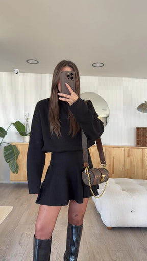 Conjunto Blusa e Saia Gabriela